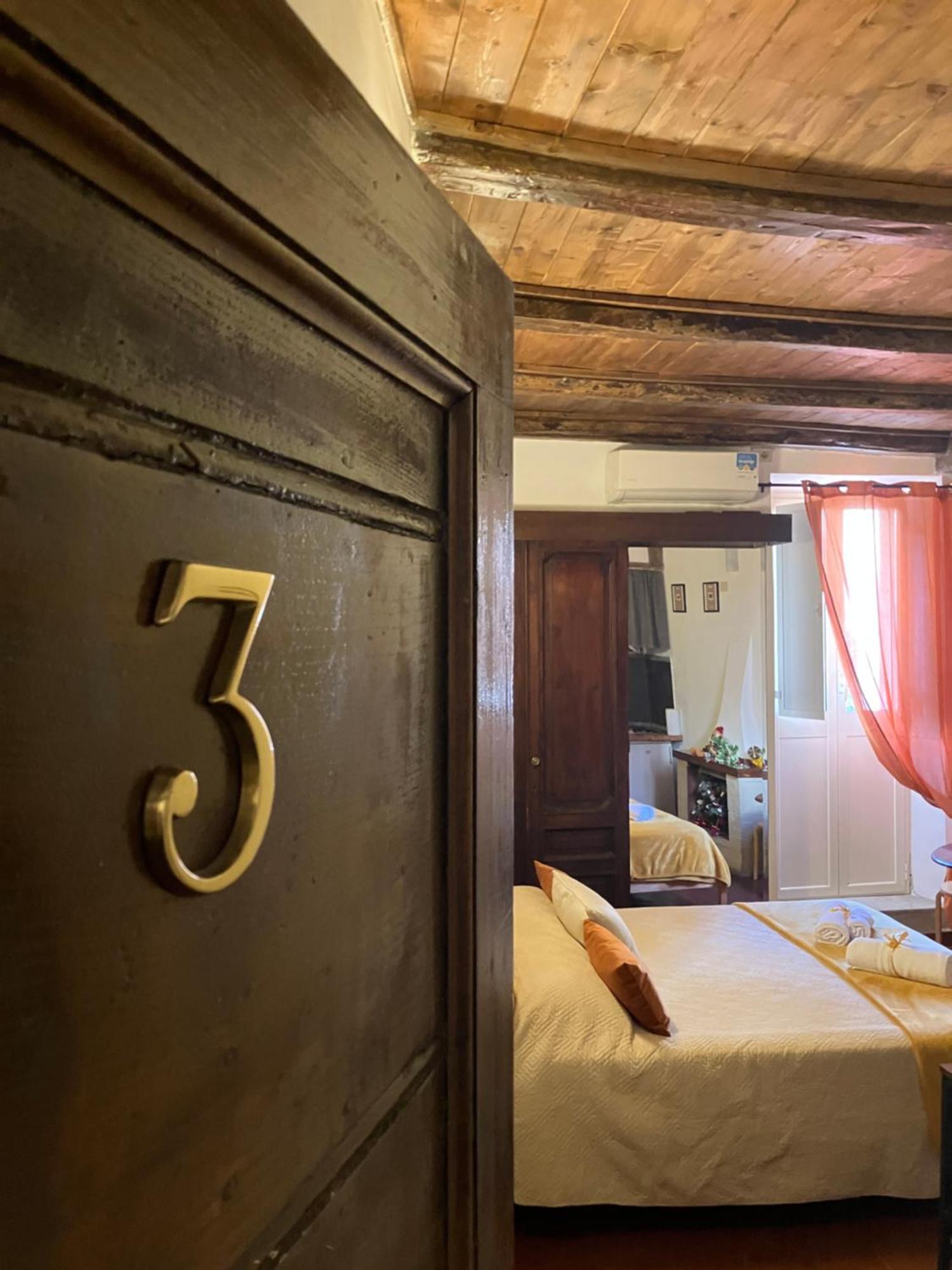 Апартаменты Campo De Fiori - Casa Pettinari 78 Рим Экстерьер фото