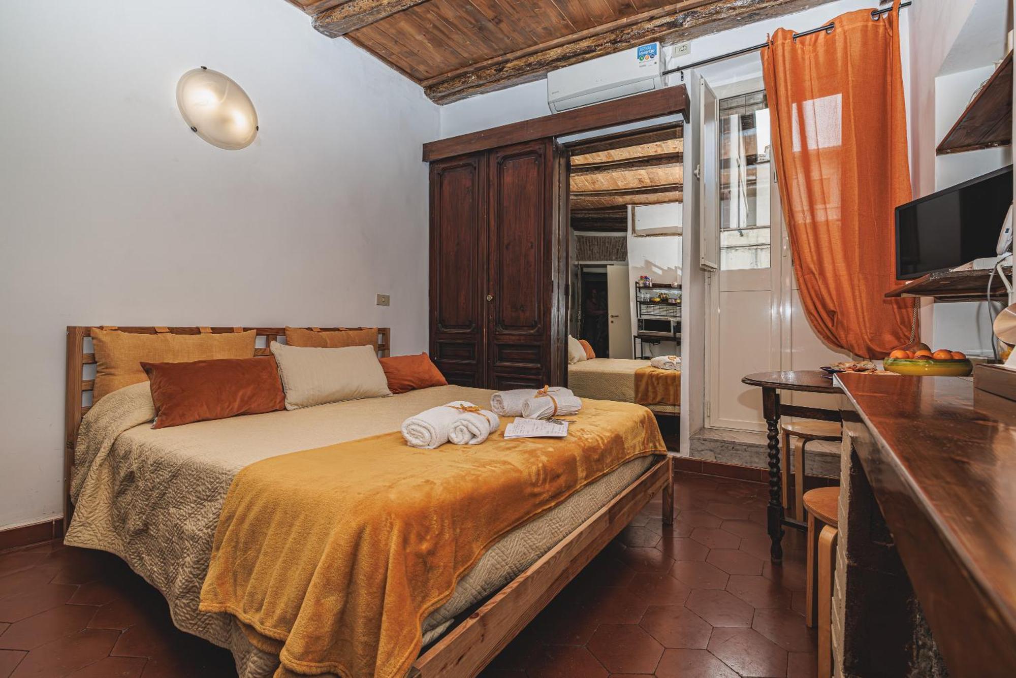 Апартаменты Campo De Fiori - Casa Pettinari 78 Рим Экстерьер фото
